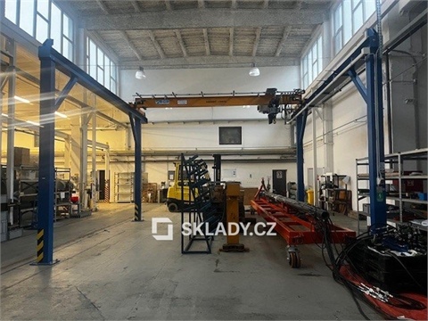 Pronájem skladu / haly, 1 100 m² 0