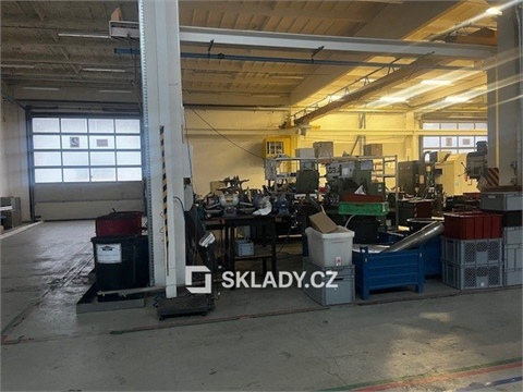 Pronájem skladu / haly, 1 100 m² - 0