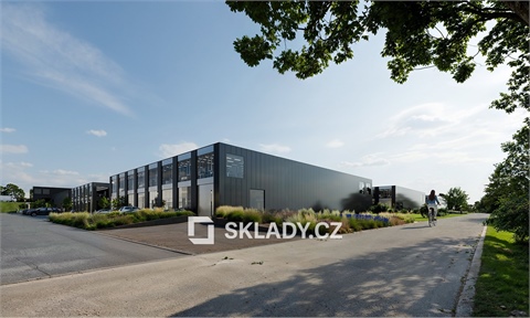 Pronájem skladu / haly, 600 m² 2