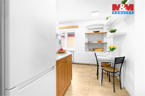 Prodej rodinného domu, 220 m² - 2