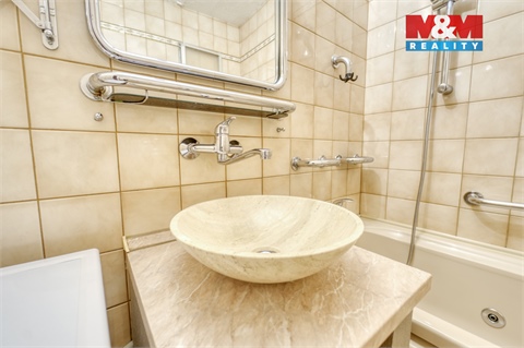 Prodej bytu 3kk, 64 m² - 12