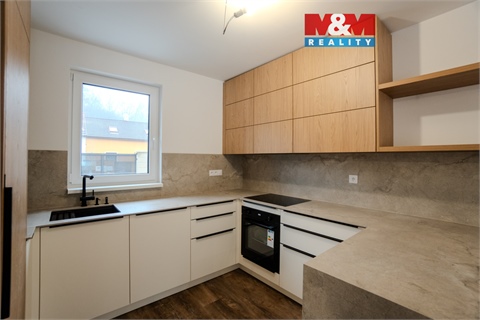 Prodej rodinného domu, 104 m² 0