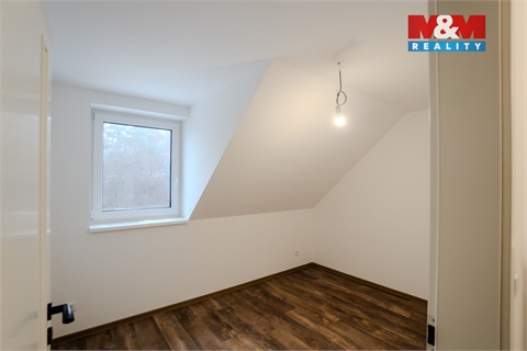 Prodej rodinného domu, 104 m² - 6