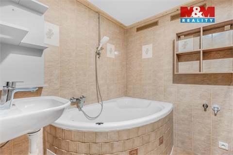 Prodej bytu 2+1, 62 m² 8