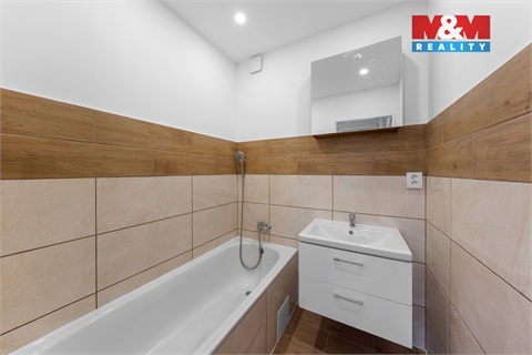 Prodej bytu 3+1, 62 m² 18