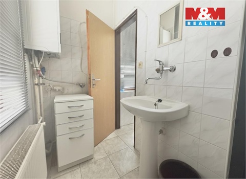 Prodej skladu / haly, 500 m² - 12