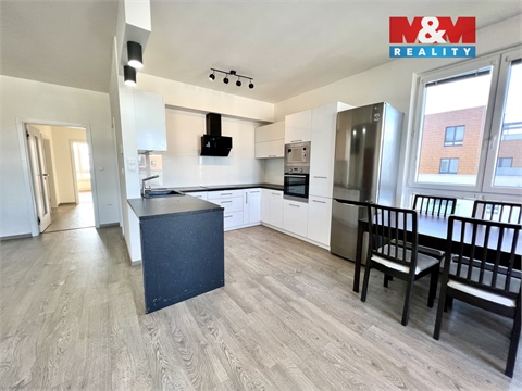 Prodej bytu 4kk, 100 m² - 2