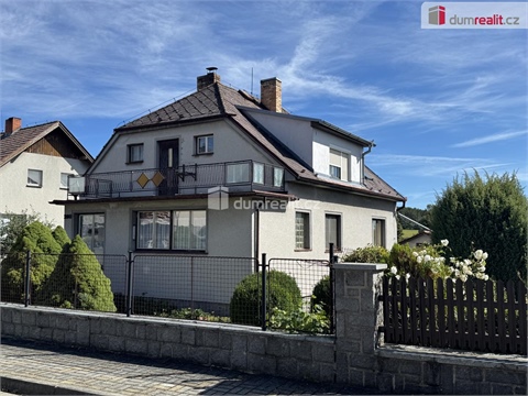 Prodej rodinného domu, 330 m² 0