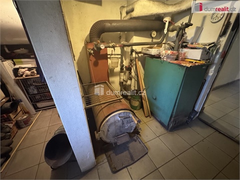 Prodej rodinného domu, 330 m² - 10