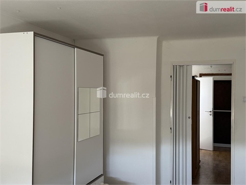 Prodej rodinného domu, 330 m² - 8