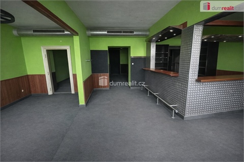 Pronájem obchodních prostor, 125 m² 0