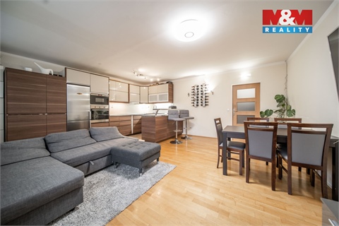 Prodej bytu 4kk, 86 m² 2