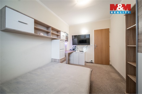 Prodej bytu 4kk, 86 m² 18