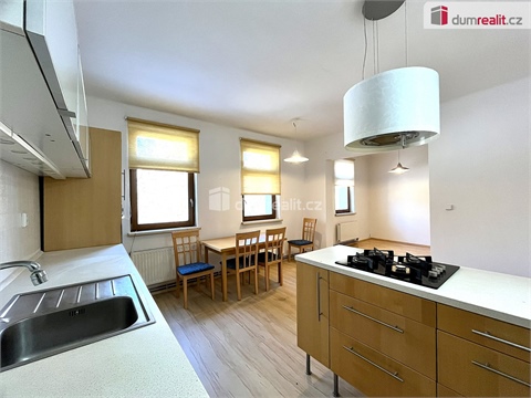 Prodej bytu 2+1, 74 m² - 2