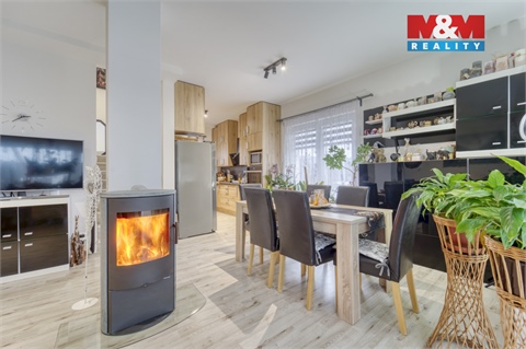 Prodej bytu 4kk, 94 m² - 0