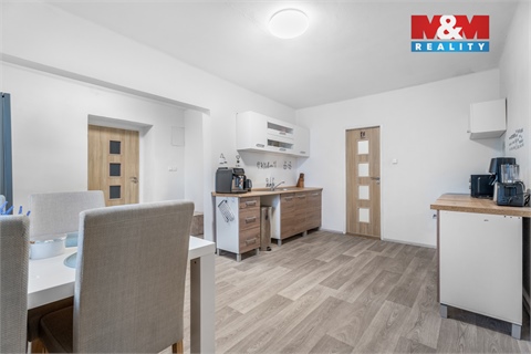 Prodej rodinného domu, 172 m² 2