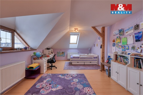 Prodej rodinného domu, 249 m² - 2