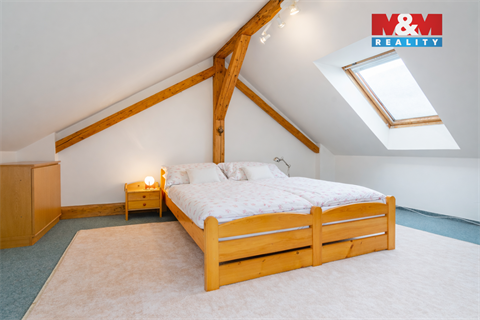 Prodej rodinného domu, 180 m² - 0