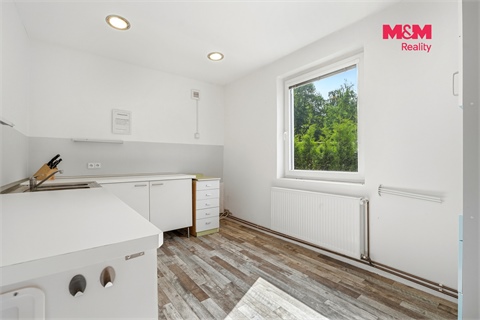 Prodej rodinného domu, 220 m² - 6
