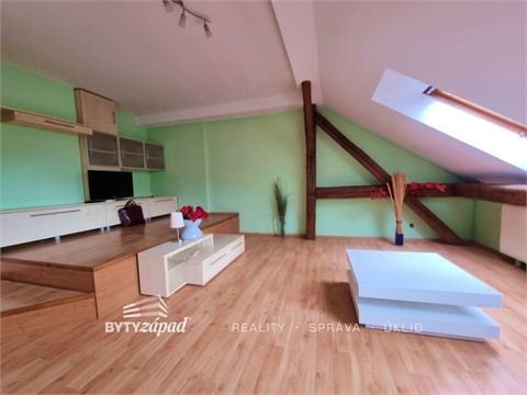 Pronájem bytu 1kk, 48 m² 8