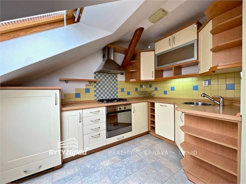 Pronájem bytu 1kk, 48 m² 10