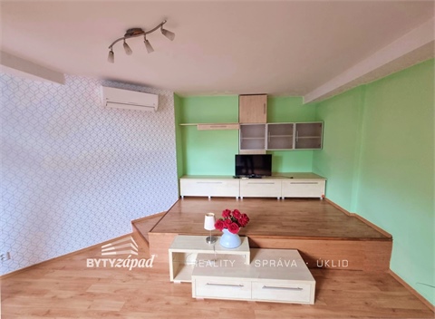 Pronájem bytu 1kk, 48 m² 4