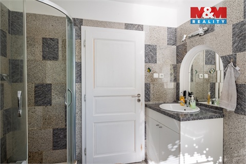 Prodej chaty / chapuly, 285 m² - 12