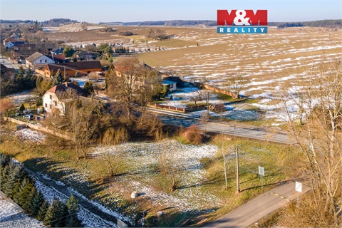 Prodej stavebního pozemku, 1 400 m² 0