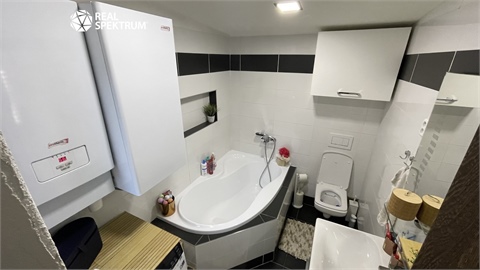 Pronájem domu, 90 m² 4