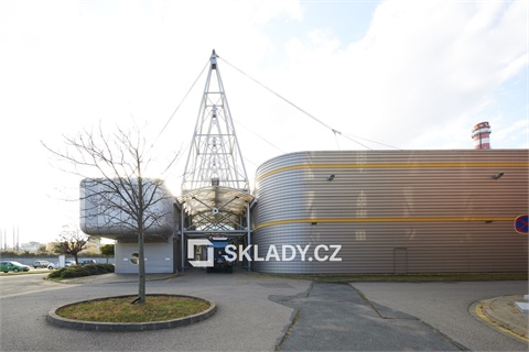 Pronájem skladu / haly, 2 828 m² 2