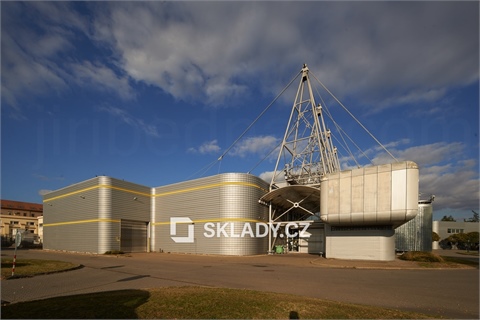 Pronájem skladu / haly, 2 828 m² - 0