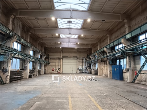Pronájem skladu / haly, 843 m² - 0