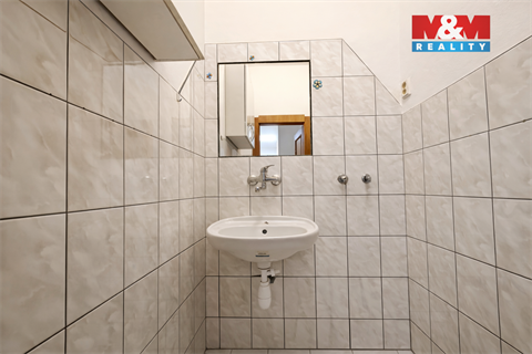 Pronájem bytu 2kk, 94 m² 6