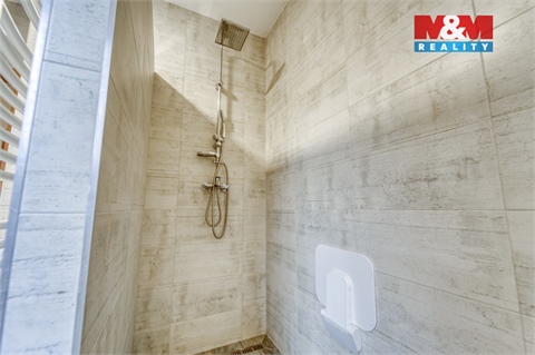 Prodej rodinného domu, 135 m² - 10