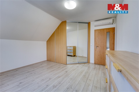 Prodej rodinného domu, 135 m² - 22