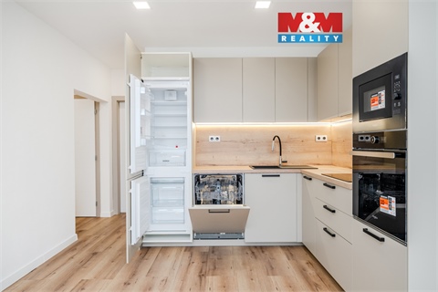 Prodej bytu 3kk, 67 m² 0