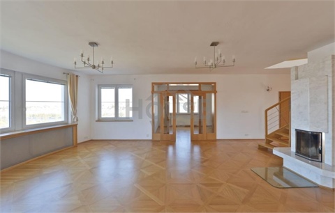 Pronájem vily, 839 m² 8