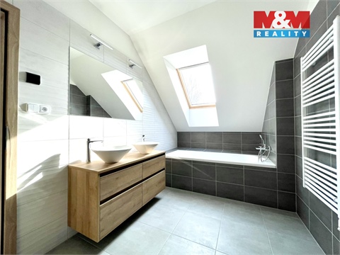 Pronájem rodinného domu, 142 m² 14