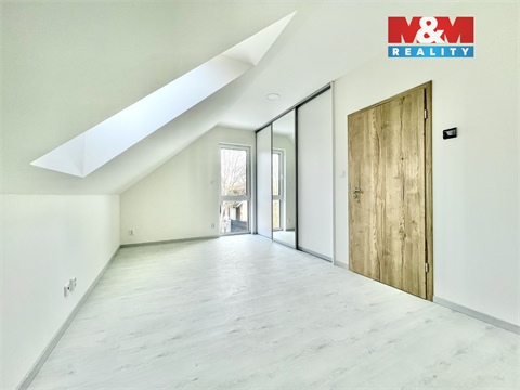 Pronájem rodinného domu, 142 m² 8