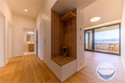 Pronájem bytu 3kk, 76 m² - 2