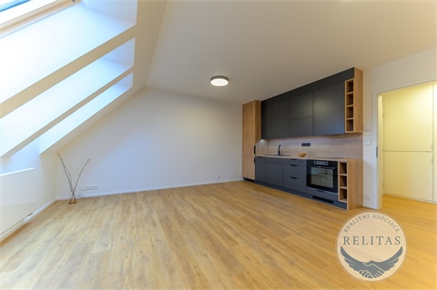 Pronájem bytu 1kk, 36 m² 0