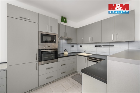 Prodej bytu 2kk, 72 m² - 0