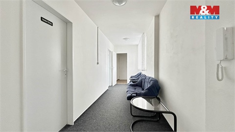 Pronájem kanceláře, 57 m² 8