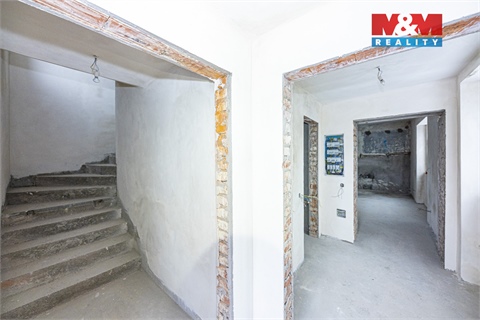 Prodej rodinného domu, 257 m² - 24