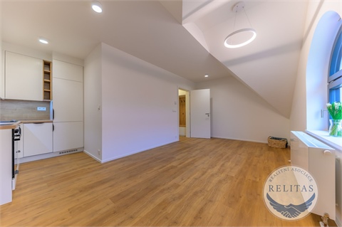 Pronájem bytu 1kk, 31 m² - 0