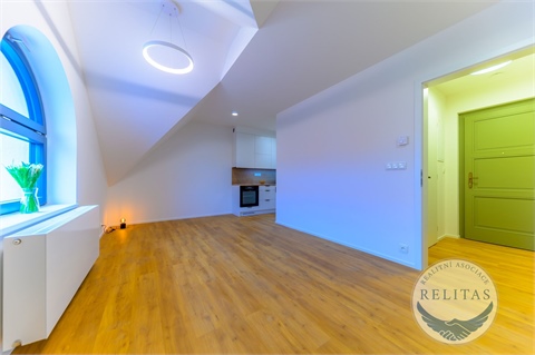 Pronájem bytu 1kk, 31 m² 0