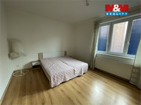 Pronájem bytu 3kk, 88 m² 8
