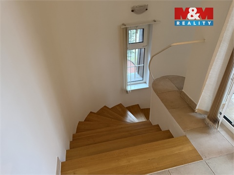 Pronájem rodinného domu, 291 m² - 10