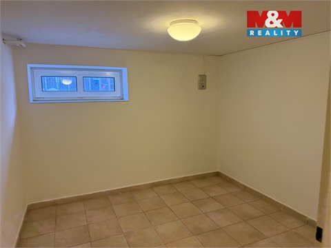 Pronájem rodinného domu, 291 m² 16