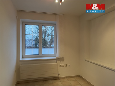 Pronájem rodinného domu, 291 m² 12